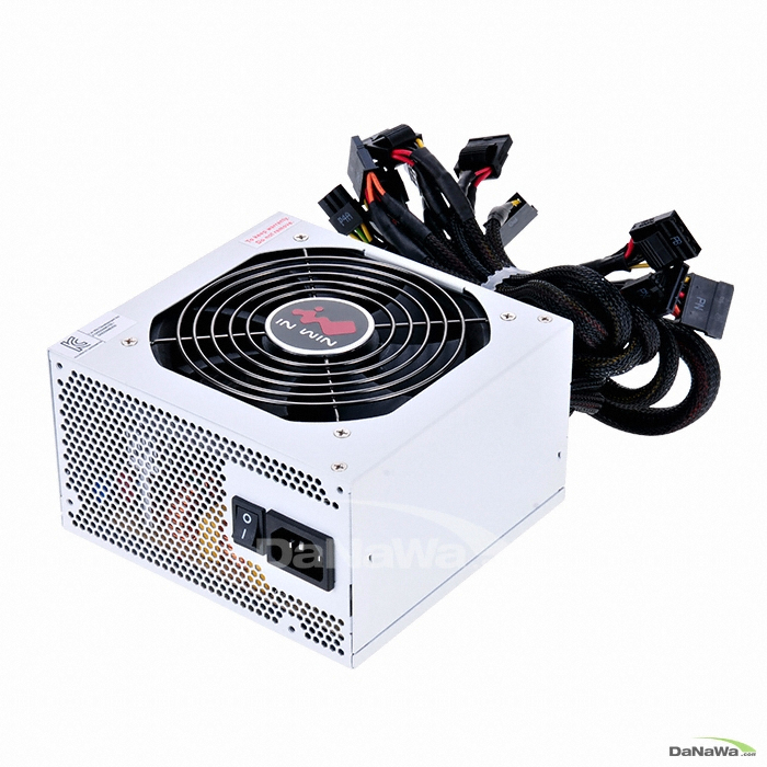 IN WIN GreenMe 650W 80PLUS�����