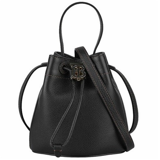 버버리 TB 그레이니 버킷백 미니 8066182이미지입니다. 누르면 해당 게시물로 새창이동합니다.