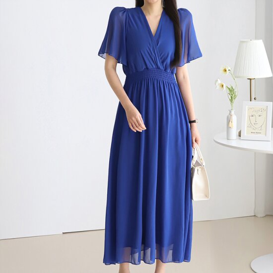 트라이씨클 모리스커밍홈 웨이스트 셔링 양브이넥 쉬폰 밴딩 원피스 M2407OP135B