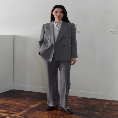 쉬즈미스 여성 테일러드 더블 브레스티드 셋업 재킷 SWSJKQ14010이미지입니다. 누르면 해당 게시물로 새창이동합니다.