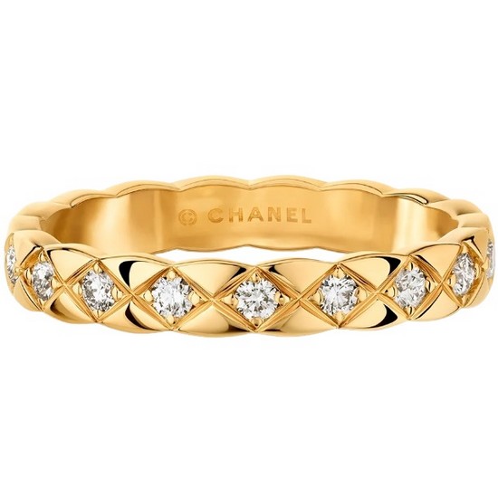 샤넬 코코 크러쉬 반지 옐로우 골드 J11872이미지입니다. 누르면 해당 게시물로 새창이동합니다.