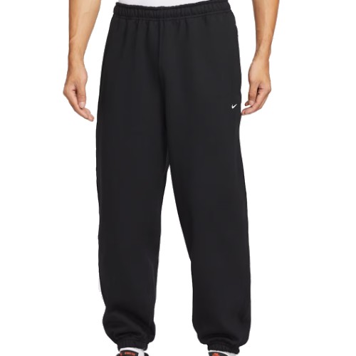 나이키 솔로 스우시 커프 플리스 팬츠 HV1089-010 (공식판매처)이미지입니다. 누르면 해당 게시물로 새창이동합니다.