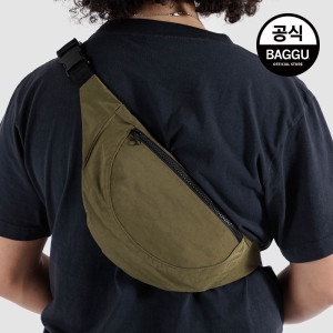 바쿠 BAGGU 크레센트 패니 팩 위드_이미지