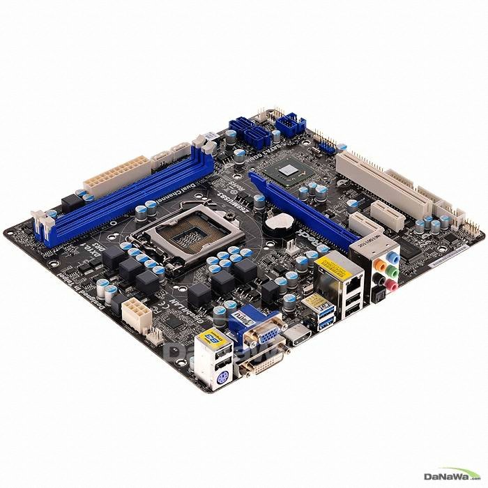 ASRock Z68M/USB3 ������