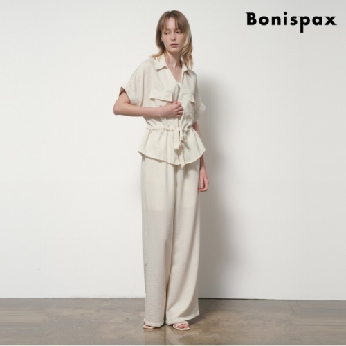 보니스팍스 여성 오버핏 사파리 셔츠 팬츠 셋업 XP2OW038L0이미지입니다. 누르면 해당 게시물로 새창이동합니다.