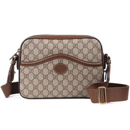 구찌 인터로킹 G 디테일의 메신저백 675891 92THG 8563이미지입니다. 누르면 해당 게시물로 새창이동합니다.