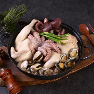 백숙과 해산물의 조합 용궁해신탕 1.5kg