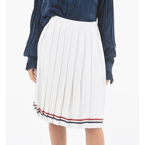 톰브라운 주름 미디 스커트 FKK053A 03131 100이미지입니다. 누르면 해당 게시물로 새창이동합니다.