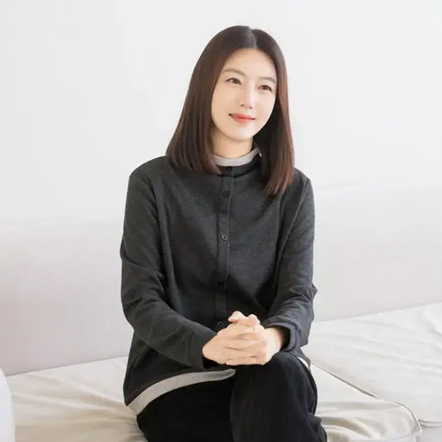 마담4060 엄마옷 버튼기모배색티셔츠 여성 데일리 -ZTE2601007_이미지