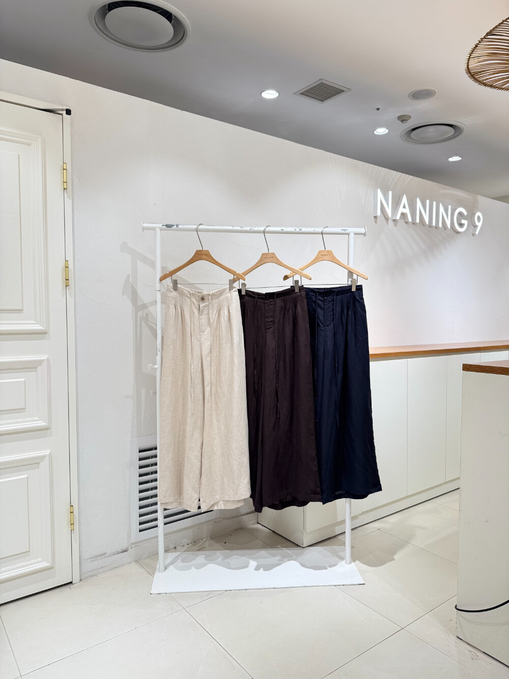  난닝구 스타필드코엑스점 스웨린 린넨팬츠 1126B2PT067