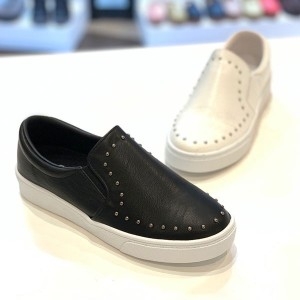  포인트 찡 민자 3cm 통굽 쿠션 스니커즈 FSP2301CNK0300