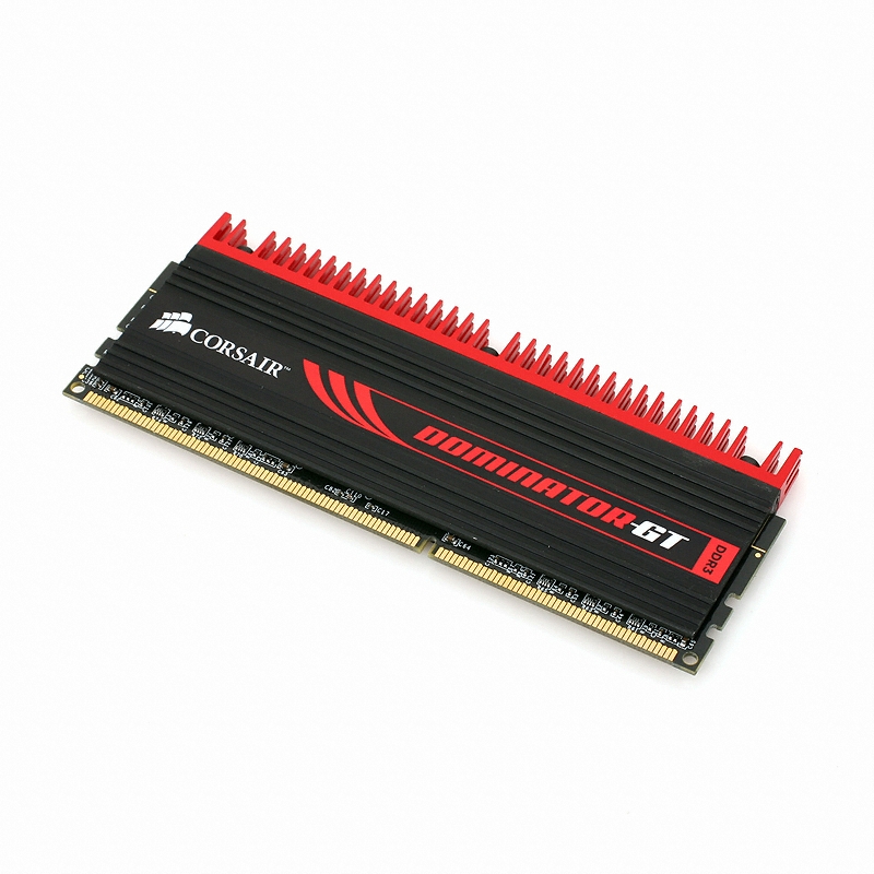 CORSAIR DDR3-2000 CL8 DOMINATOR GT ��Ű��
