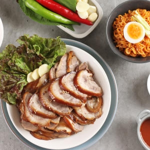 자연과농부 정직한밥상 흑마늘 무뼈족발 300g (3개)