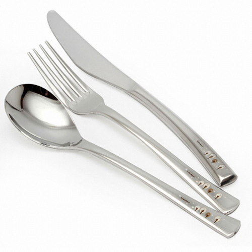 골든벨금속 리멤버 레이저 3종 디너 커트러리세트이미지입니다. 누르면 해당 게시물로 새창이동합니다.