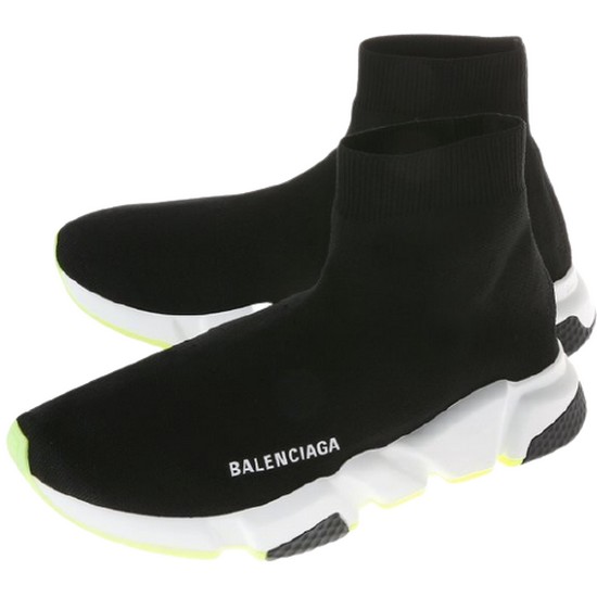 발렌시아가 스피드러너 스니커즈 645056 W2DB9 1016이미지입니다. 누르면 해당 게시물로 새창이동합니다.