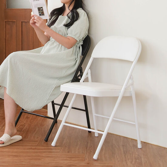 얼라이브즈 접이식 쿠션 철재의자이미지입니다. 누르면 해당 게시물로 새창이동합니다.