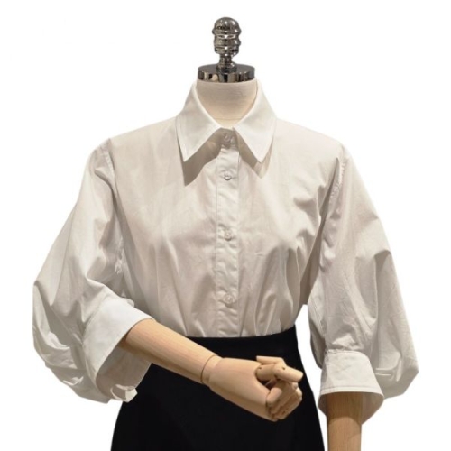 포커스 스탠카라 볼륨소매 블라우스 FM6B3BL3129