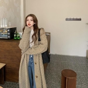 옷자락 다잇템 여자 박스 꽈배기 빅사이즈 벌룬 개강룩 단추 롱가디건_12149878_이미지