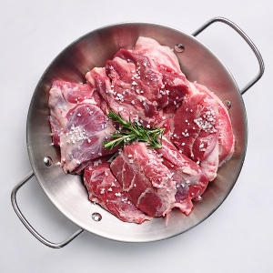 국내산 돼지 뒷고기 뽈살 1kg
