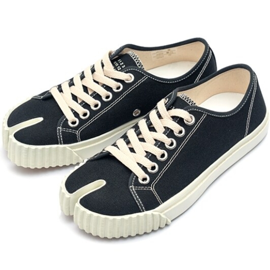 메종마르지엘라 타비 스니커즈 S38WS0185 P4291 (H0958, 블랙)이미지입니다. 누르면 해당 게시물로 새창이동합니다.