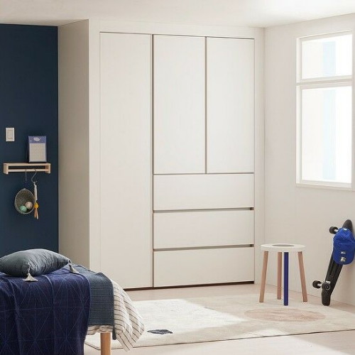 �ѻ� ���̿� ä�� ������ �ٹ����� ���ϸ�������