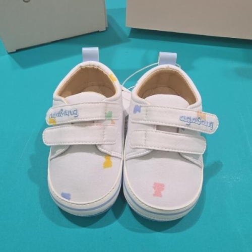 아가방 CB01 안토 멀티 보행기화 안토 멀티 보행기화 01T0763이미지입니다. 누르면 해당 게시물로 새창이동합니다.