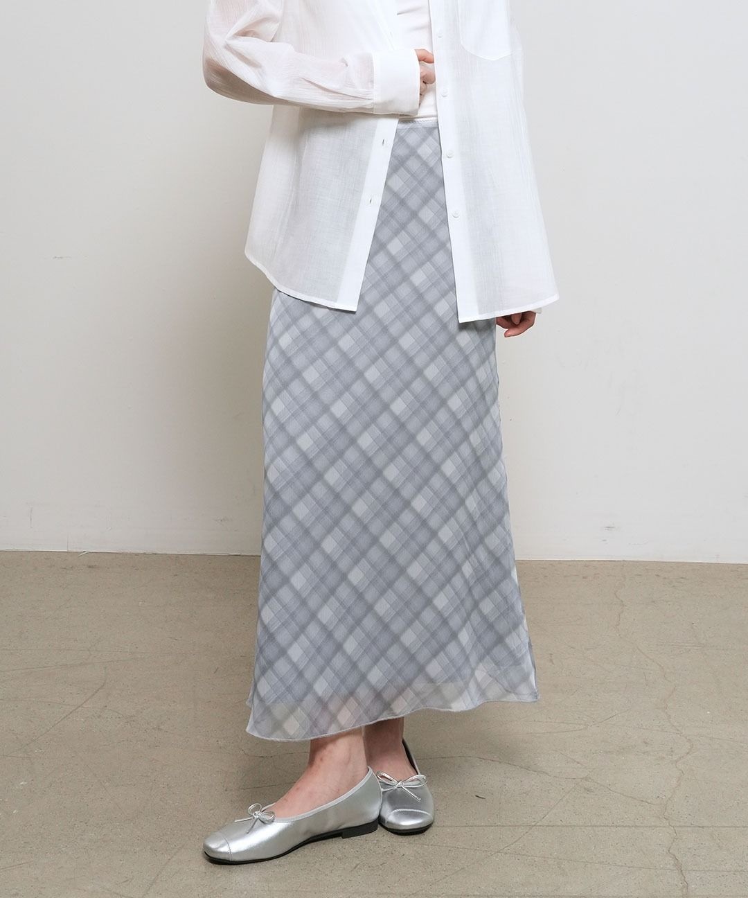제너럴아이디어 체크 시어 롱 스커트 FOG GREY GF2LSK510 GF2LSK510GR 237378_이미지