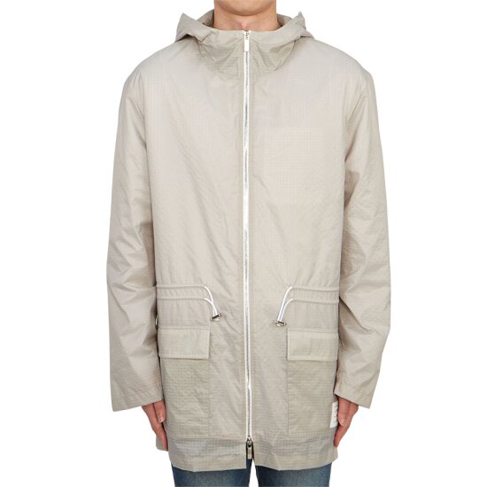 톰브라운 후드 바람막이 점퍼 MJT418A F0517 055이미지입니다. 누르면 해당 게시물로 새창이동합니다.