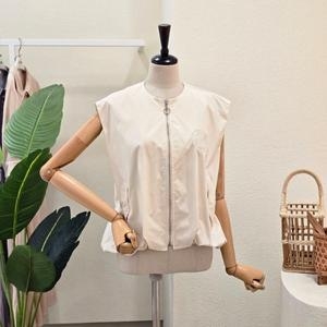 포커스 볼륨 라운드 집업 베스트 FM5C3VT31297