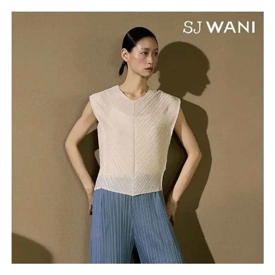 SJ.WANI 플리츠 슬리브리스 블라우스 1종 런칭 가격 374652