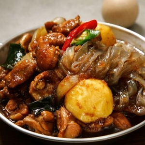 뚝딱잇 안동 순살 간장찜닭 1.05kg (1개)_이미지
