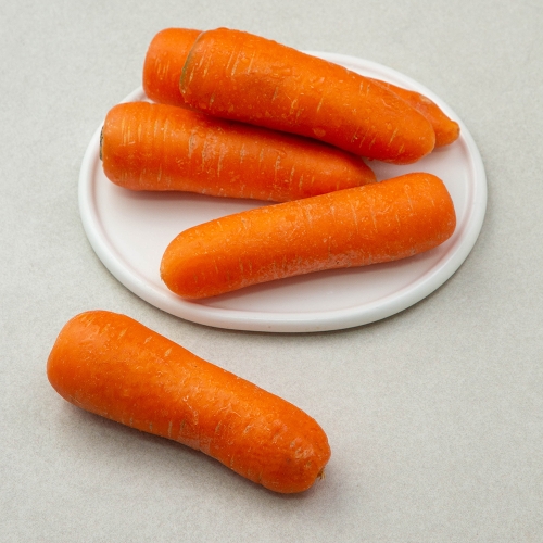 그린팜 국내산 친환경 세척당근 1kg (1개)_이미지