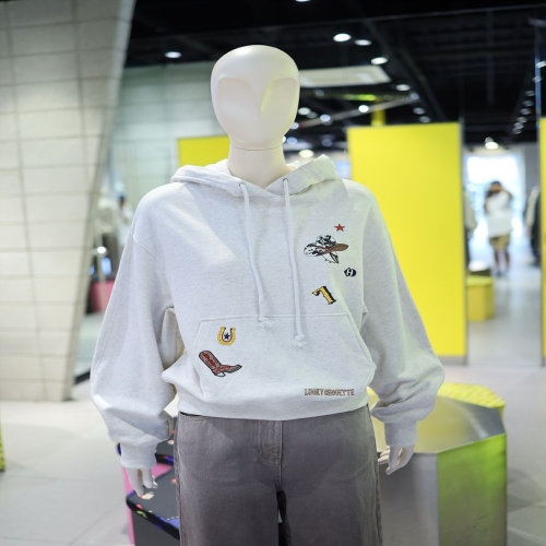 코오롱인더스트리 럭키슈에뜨 프린팅 후드 티셔츠 LFTAW24910OTM