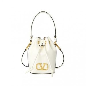 발렌티노 시그니처 V 버킷백 화이트_P0Z44VNL 098_이미지