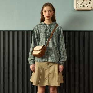 아라미스 랩 루나_클래식 크로스백 AQ7AB702