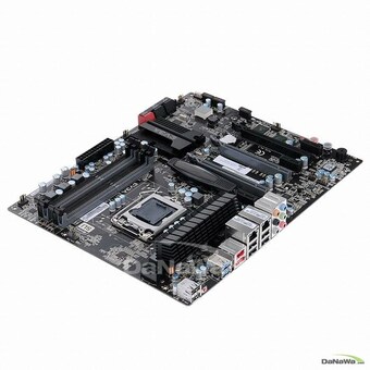 EVGA <b>Z68</b> SLI 이엠텍