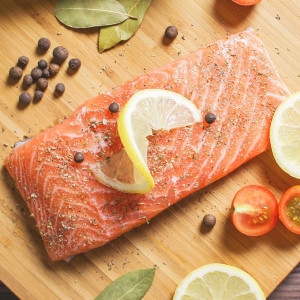 비비수산 슈페리어급 생연어 전체부위 300g