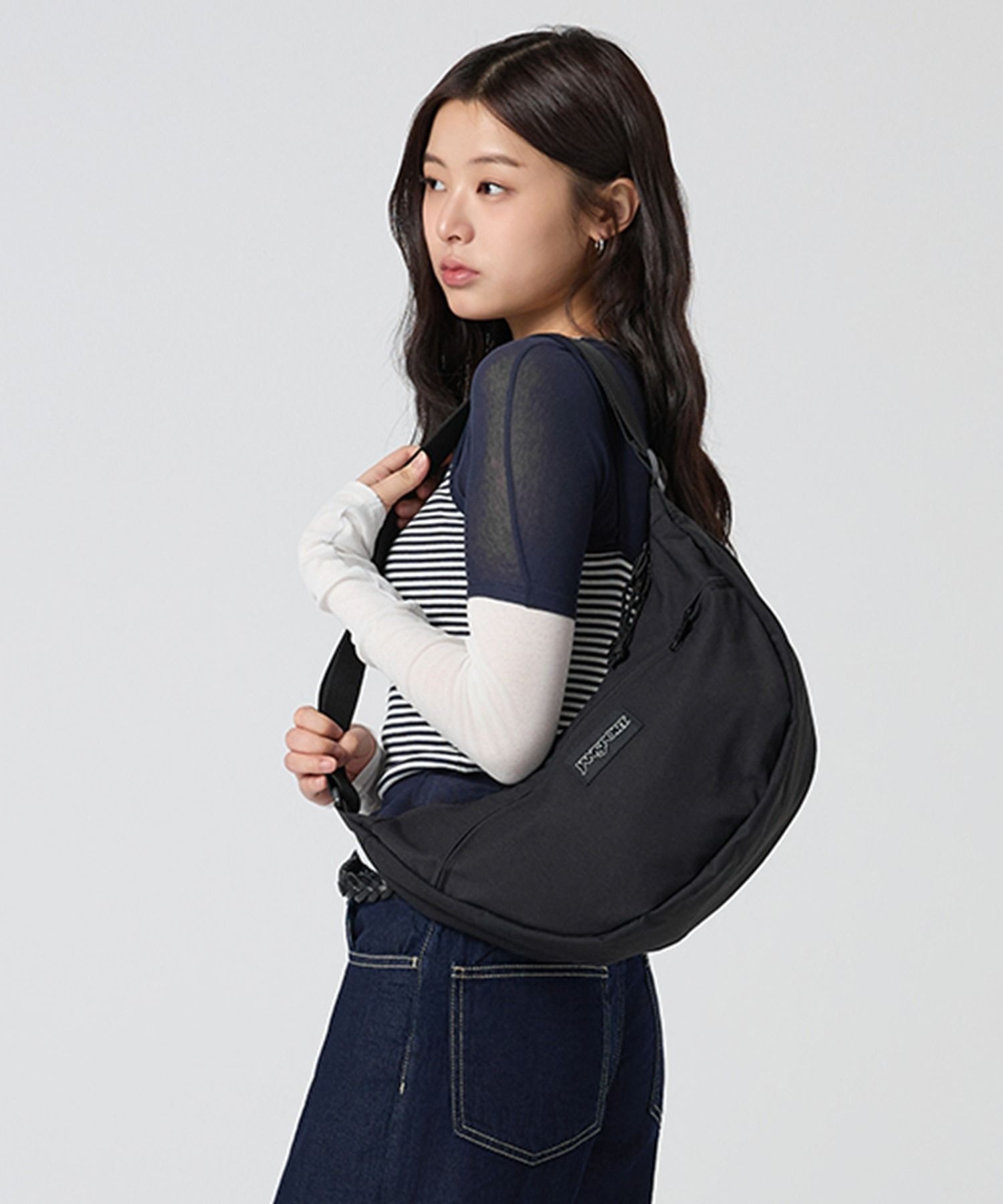 잔스포츠 언페이즈드 크로스바디 라지 SOFT NYLON BLACK 데일리백 미니백 JSPU261MBCR002SC 5875848_이미지