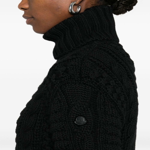 몽클레르 울 터틀넥 스웨터 K24039F00002M6727999 B0711802189