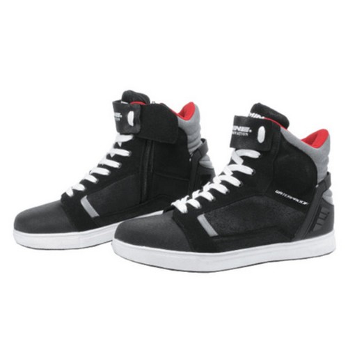 코미네 프로텍트 방수 라이딩 스니커즈 BK-084이미지입니다. 누르면 해당 게시물로 새창이동합니다.