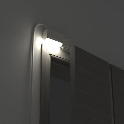 플램 LED 콘센트 연결형 유선 센서등이미지입니다. 누르면 해당 게시물로 새창이동합니다.