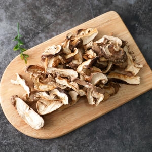 백송식품 건표고버섯 말린표고버섯 마른버섯 표고 슬라이스 1kg