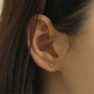 하스  Mini heart volume earrings_BF032
