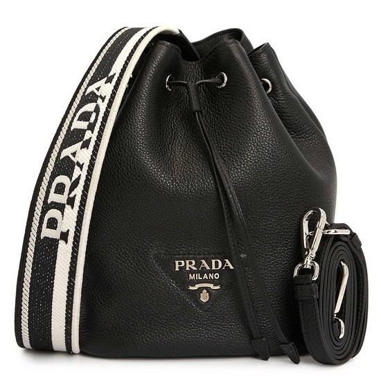 프라다 비텔로 다이노 버킷 숄더백 1BE060 2DKV F0002 3OO이미지입니다. 누르면 해당 게시물로 새창이동합니다.