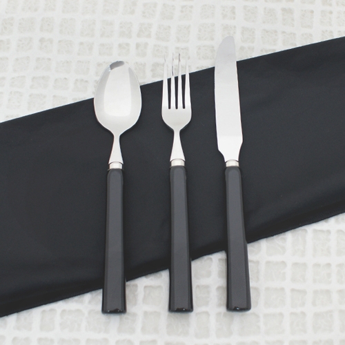 현우상사 3종 디너 커트러리세트이미지입니다. 누르면 해당 게시물로 새창이동합니다.