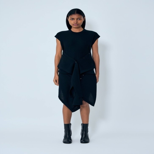 르메르 슬리브리스 버튼 탑 PO0002 LK087 BK999 B0111941091