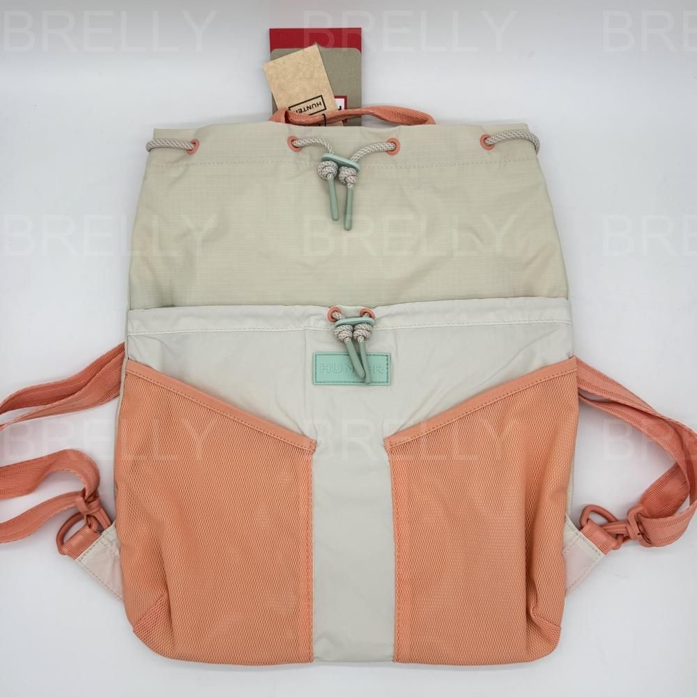 헌터 UNISEX 트래블 멀티 펑션 립스탑 패커블 백팩 그레이프프루트 UBB7125NRSGGW_이미지