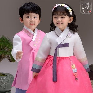 더예한복 2023 아동 여아 남아 유아 어린이 아기 한복이미지입니다. 누르면 해당 게시물로 새창이동합니다.