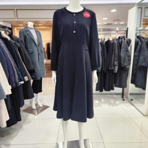요하넥스 라운드넥 배색 스티치 원피스 Z5A3D900-1 049_이미지