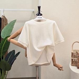 FM5C3TS31095_라운드넥 엠보싱 반팔 티셔츠
